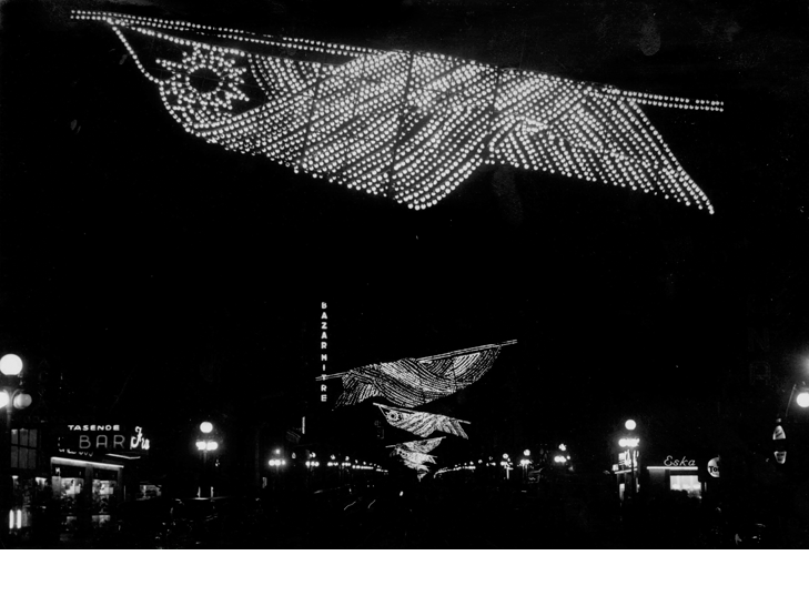 Iluminación Av. 18 de Julio en conmemoración Declaratoria de la Independencia 1946