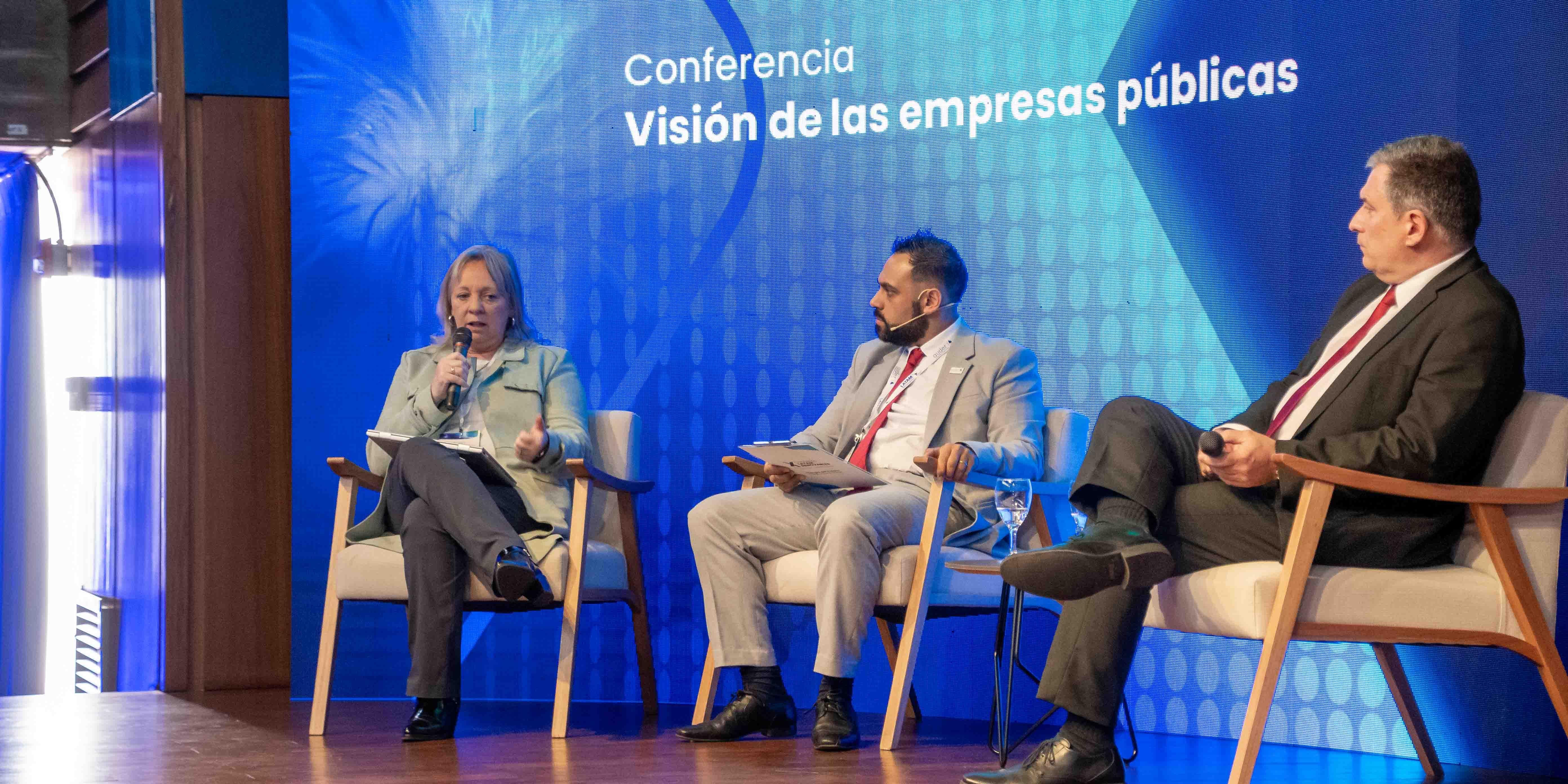 UTE en el X Congreso de LATAM Renovables: “Energía del Futuro, por un Compromiso Nacional&quot;