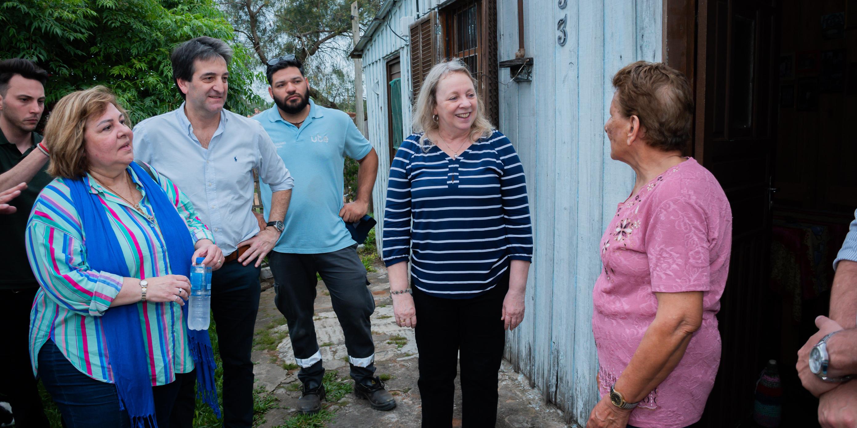 Tierra colorada y Plan de Inclusión Social de UTE: 190 hogares del Barrio Paso de la Hormiga en Rivera