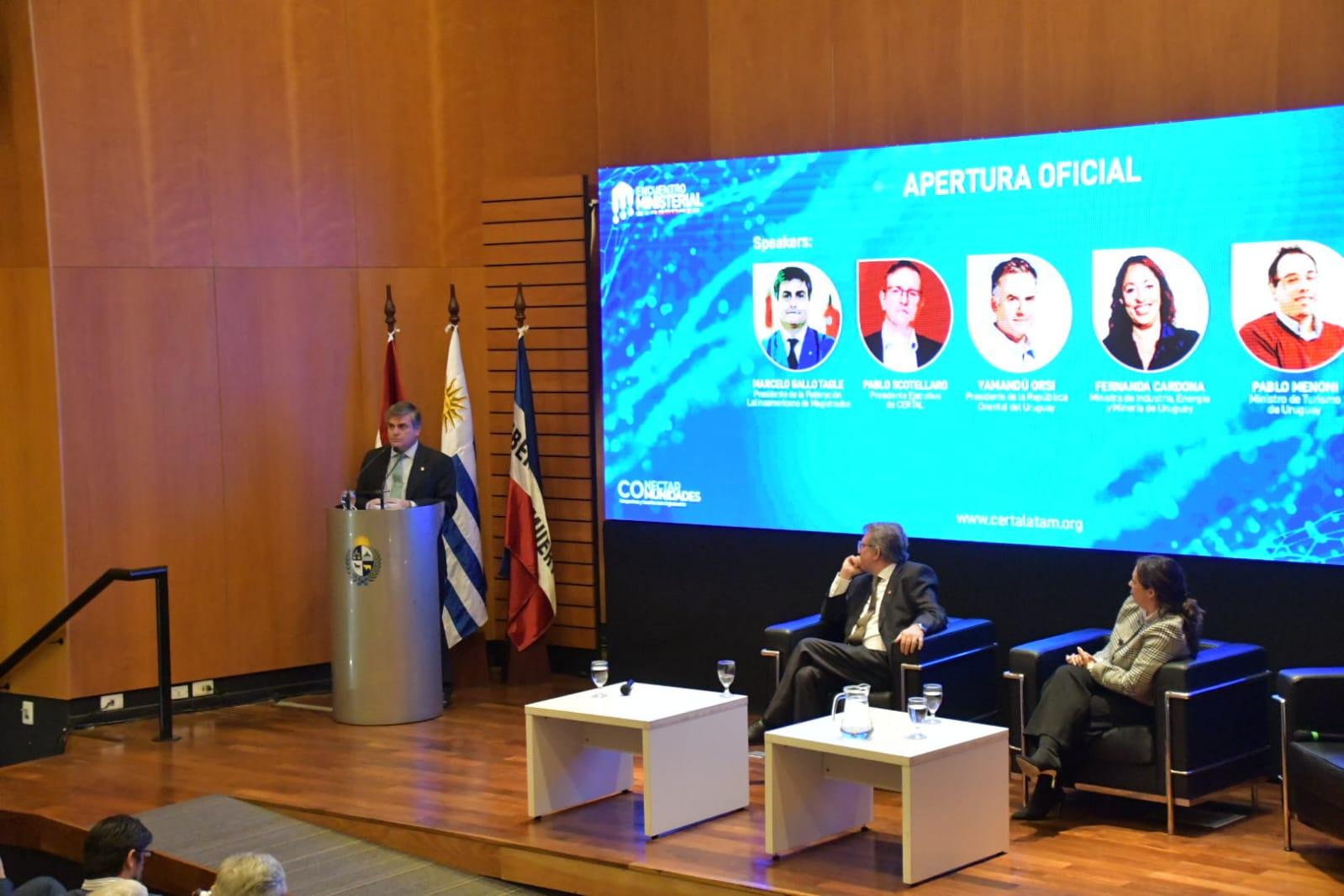 Encuentro de Ministros: intercambio gubernamental público-privado en transformación digital