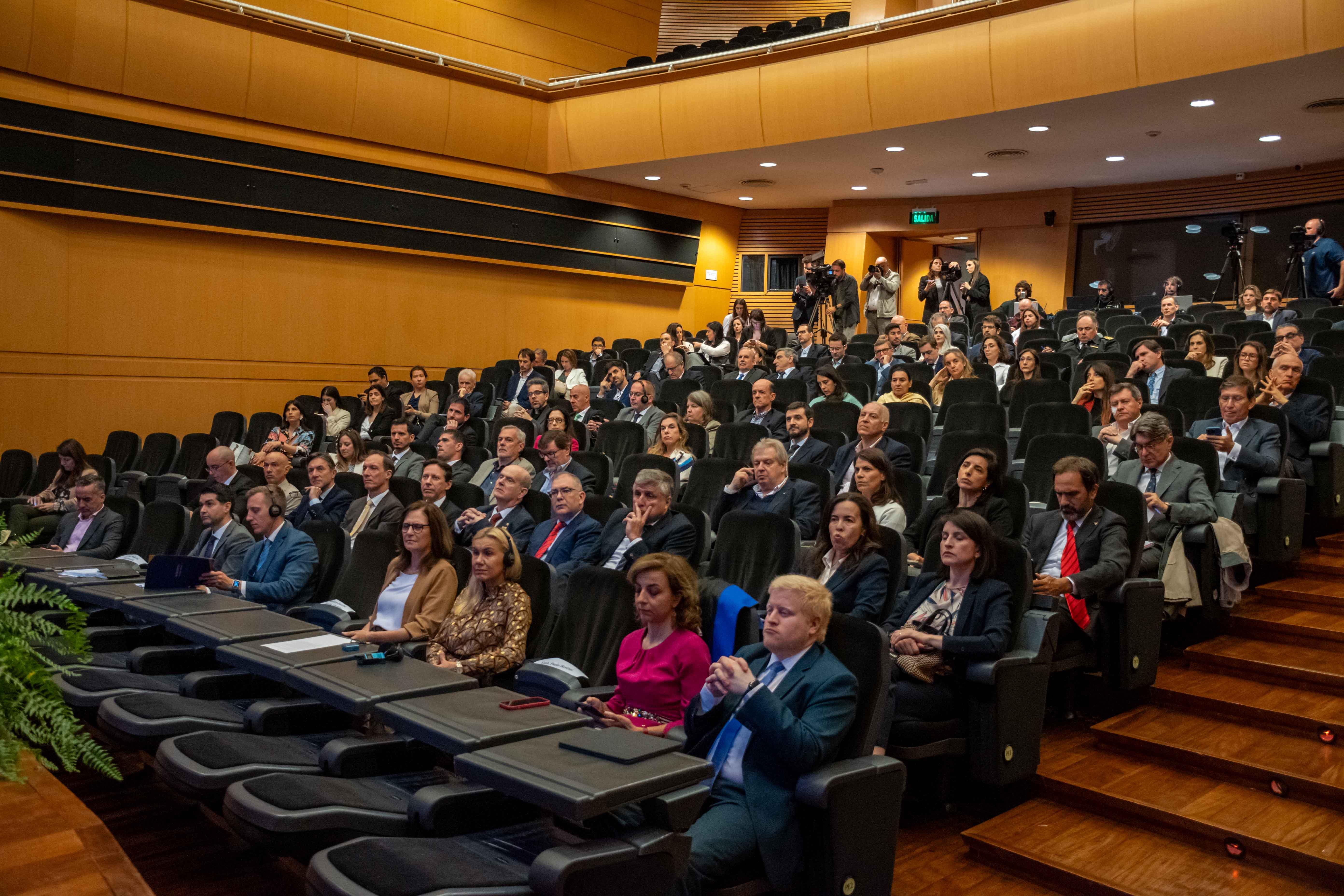 V Foro de Inversión Europea en Uruguay 