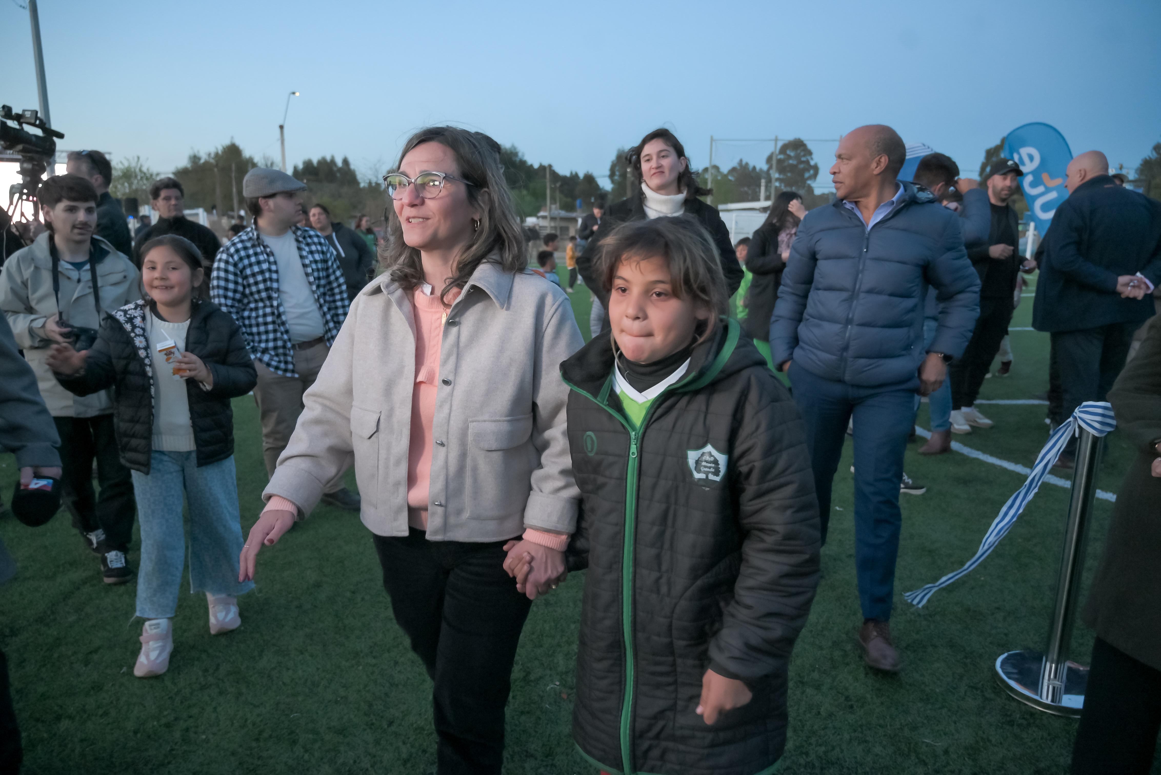 Iluminación cancha Club Monte Grande