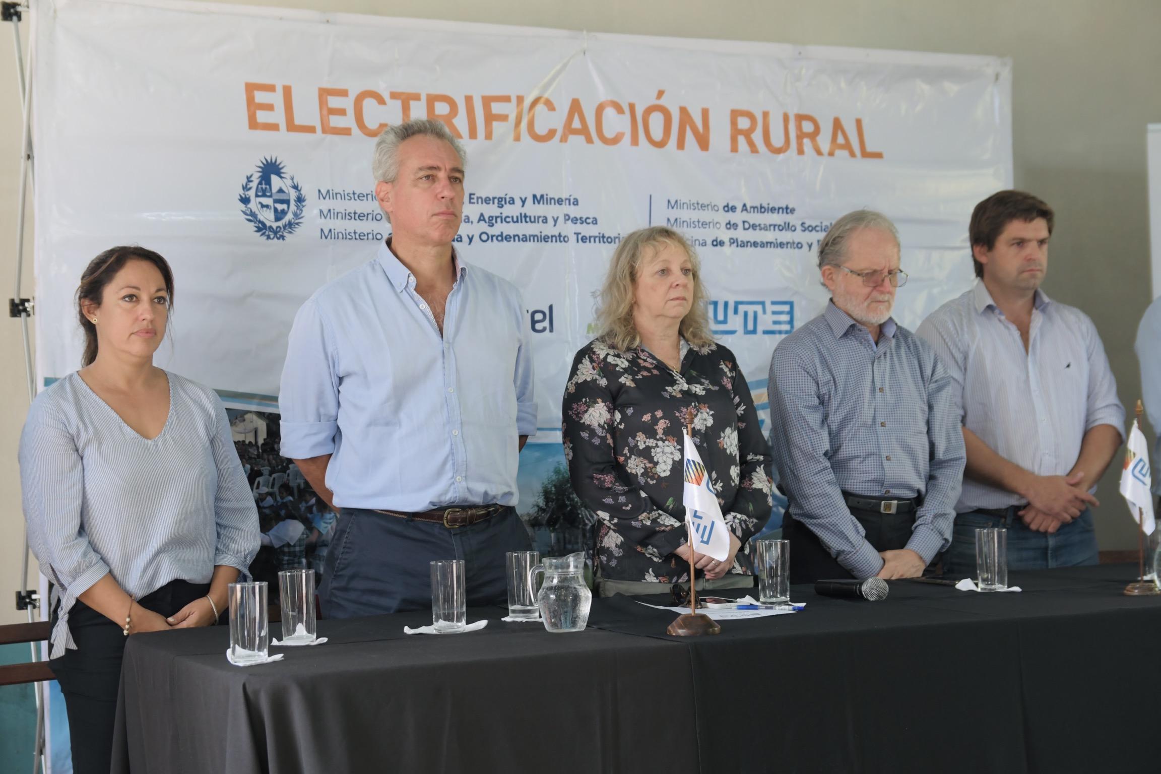 Directorio en pleno en la Colonia Las Flores de Salto.