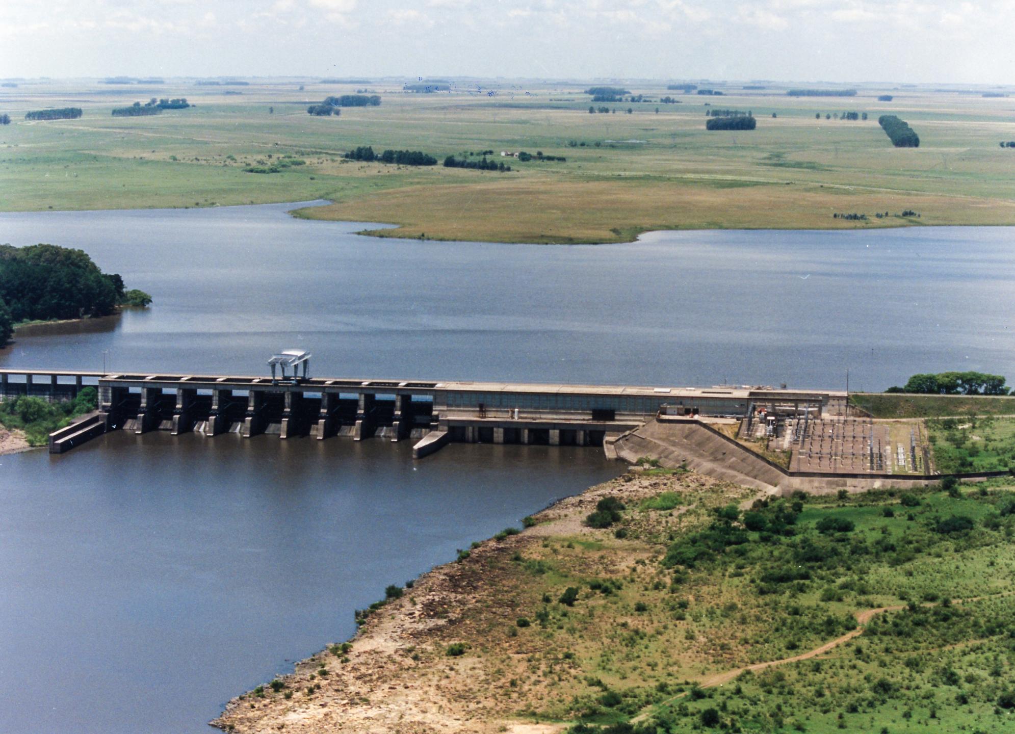 A 66 años de su inauguración se renueva la central hidroeléctrica Rincón de Baygorria