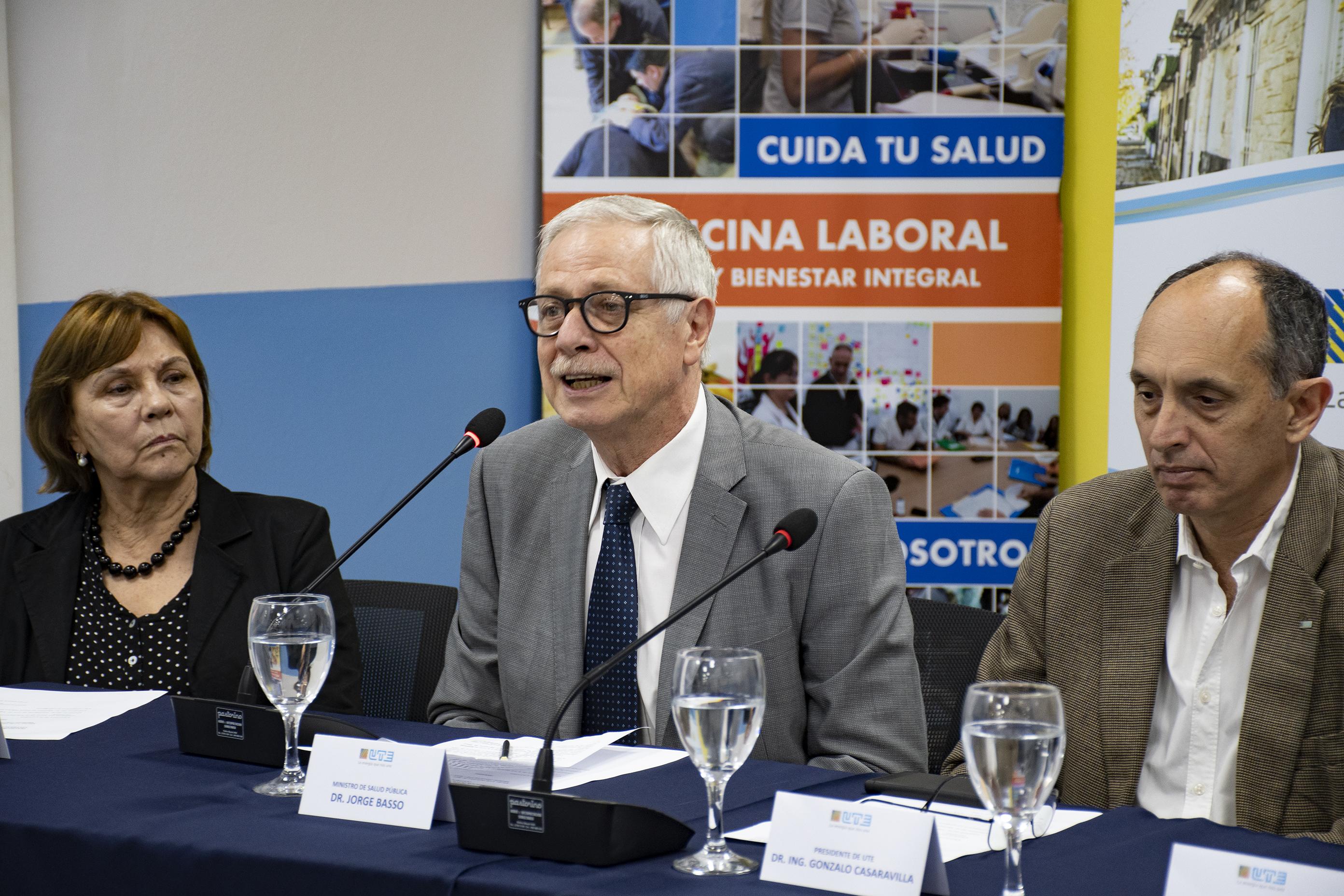 El ministro de Salud Pública, Dr. Jorge Basso haciendo uso de la palabra.