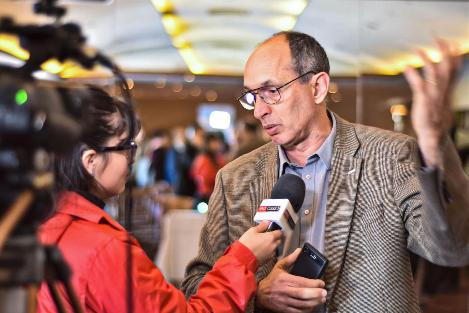 El presidente de UTE atendió a medios de prensa locales