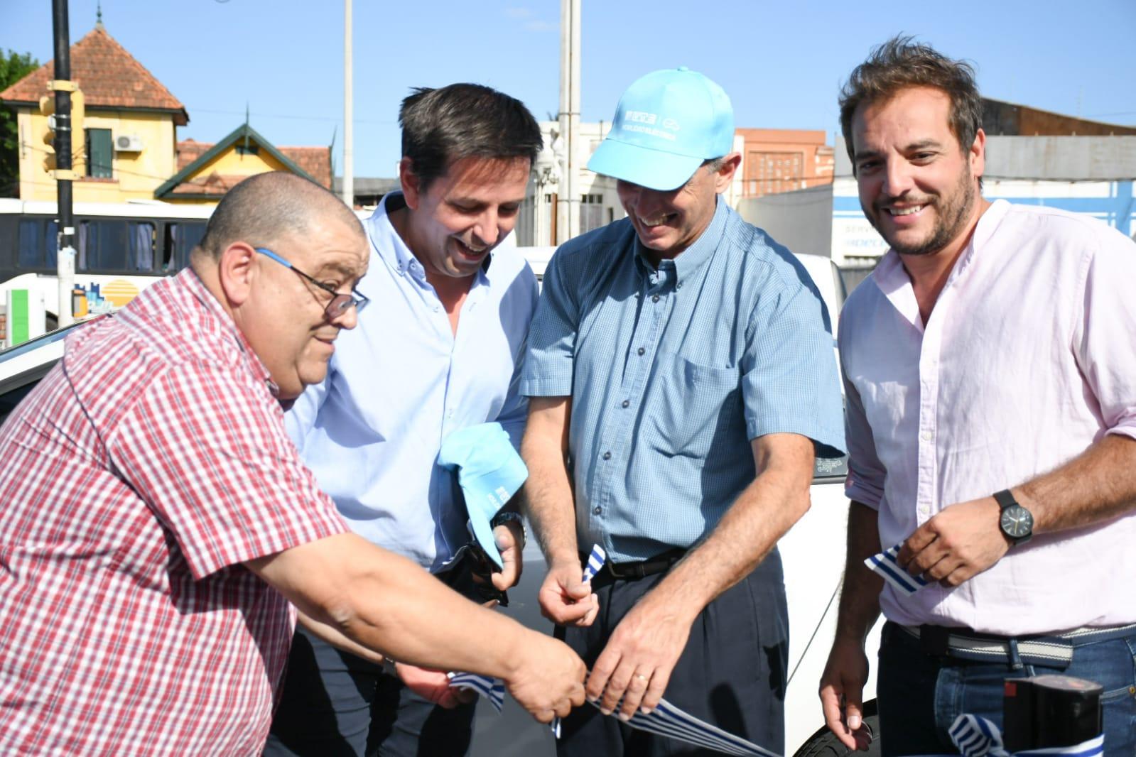 Inauguración de un nuevo Centro de Carga de vehículos eléctricos