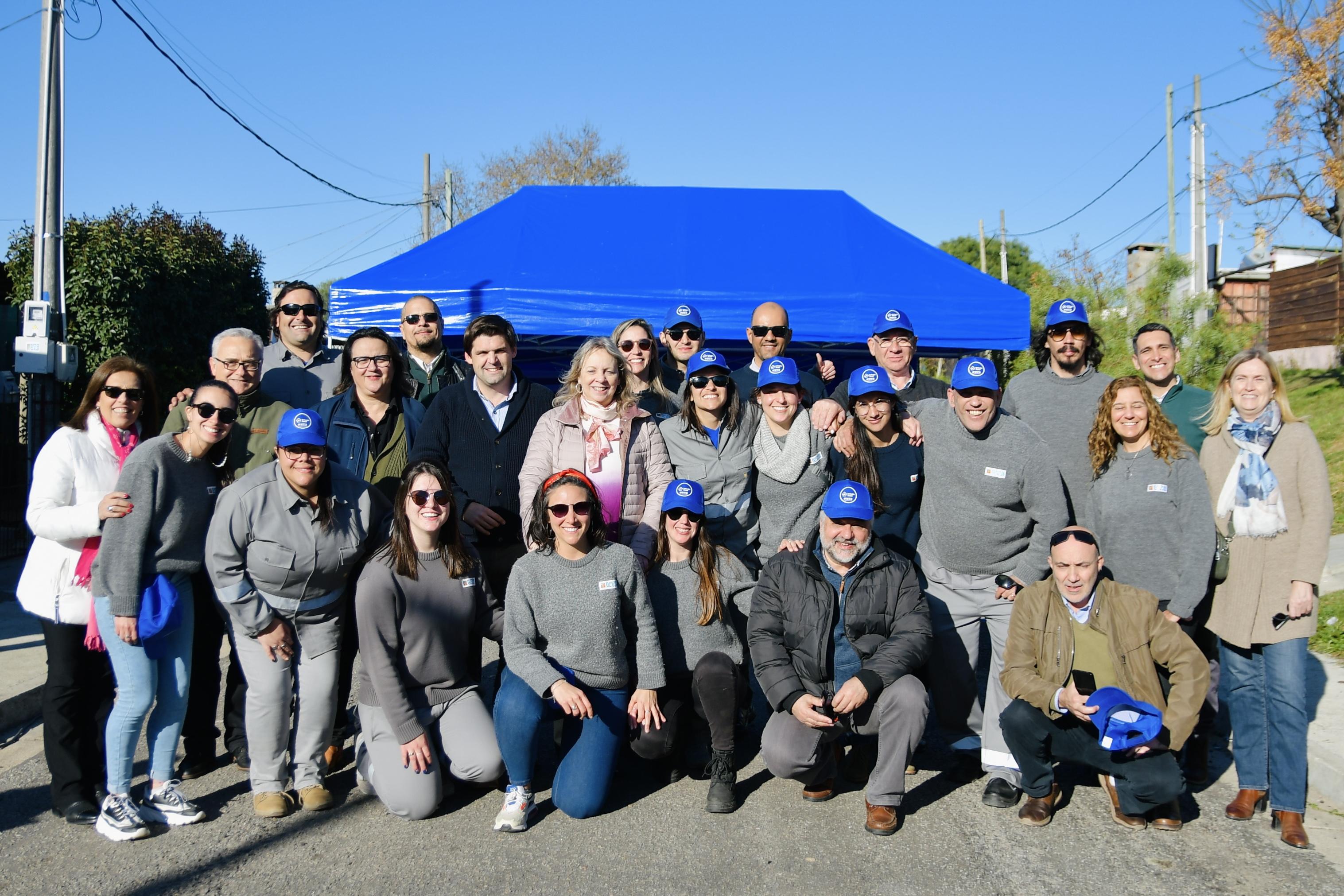 Directores junto al equipo de Inclusión Social de UTE