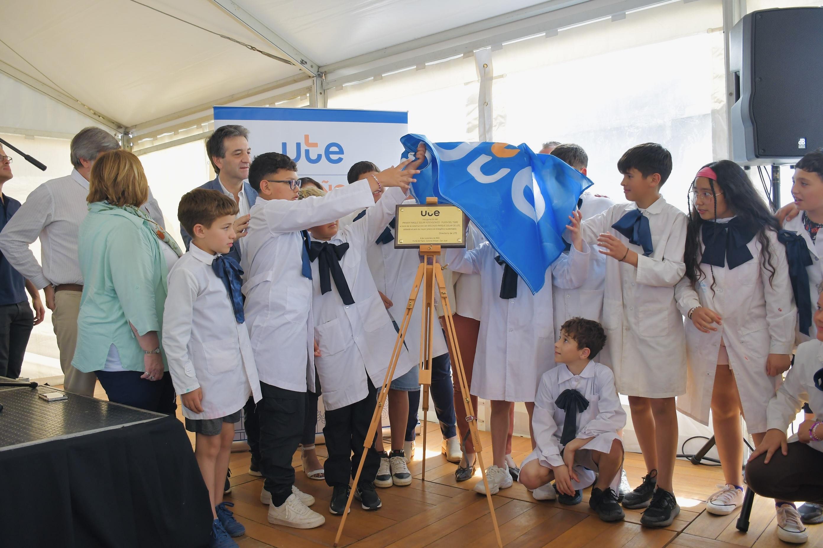 Inauguración del Parque Fotovoltaico Punta del Tigre