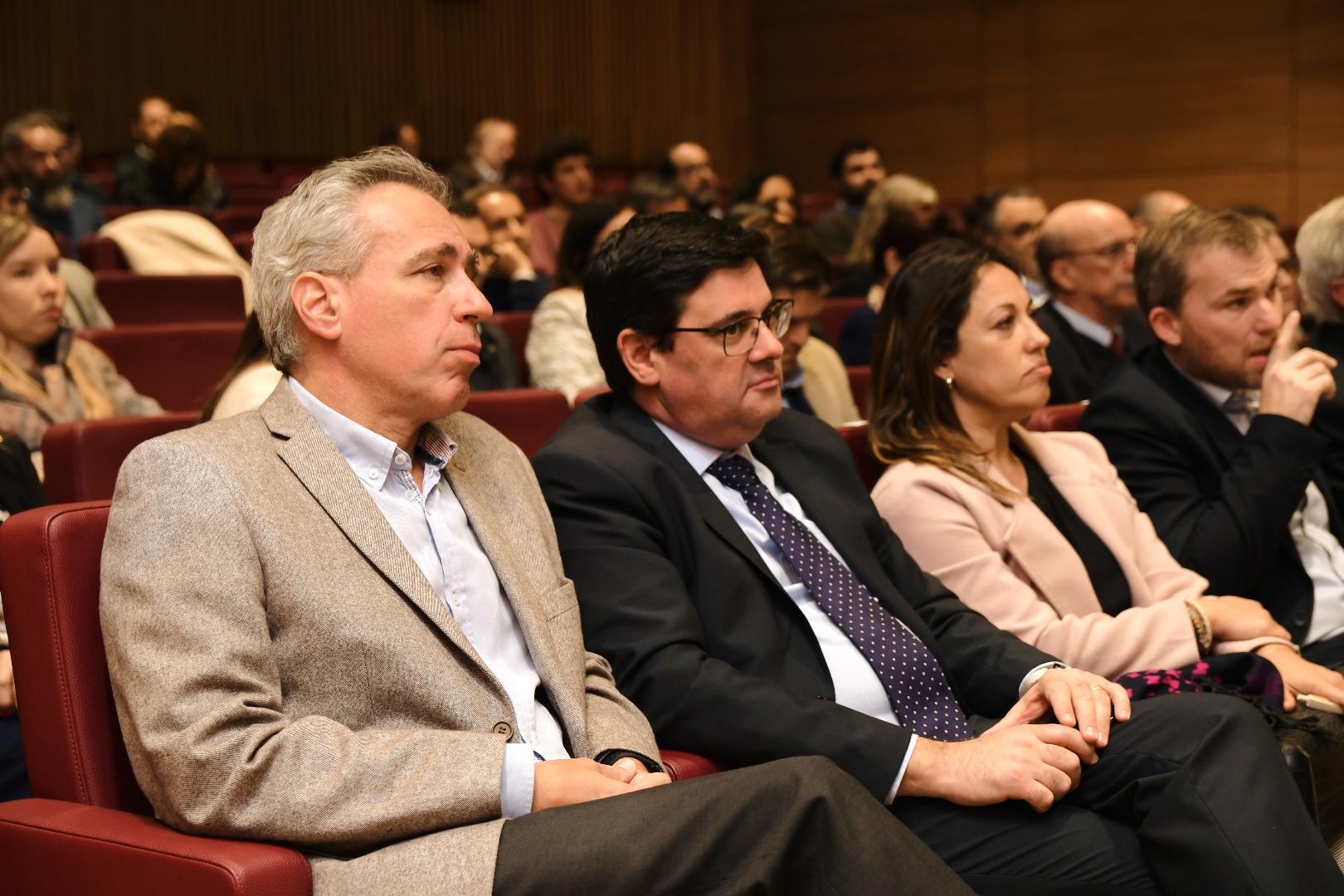 Vicepresidente de UTE Julio Luis Sanguinetti, director de DNE Fitzgerald Cantero, directora de UTE Fernanda Cardona