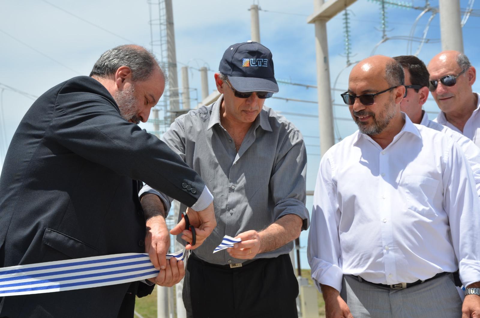 Gerente de Trasmisión de UTE, Julián Malcon, presidente Gonzalo Casaravilla, director Walter Sosa