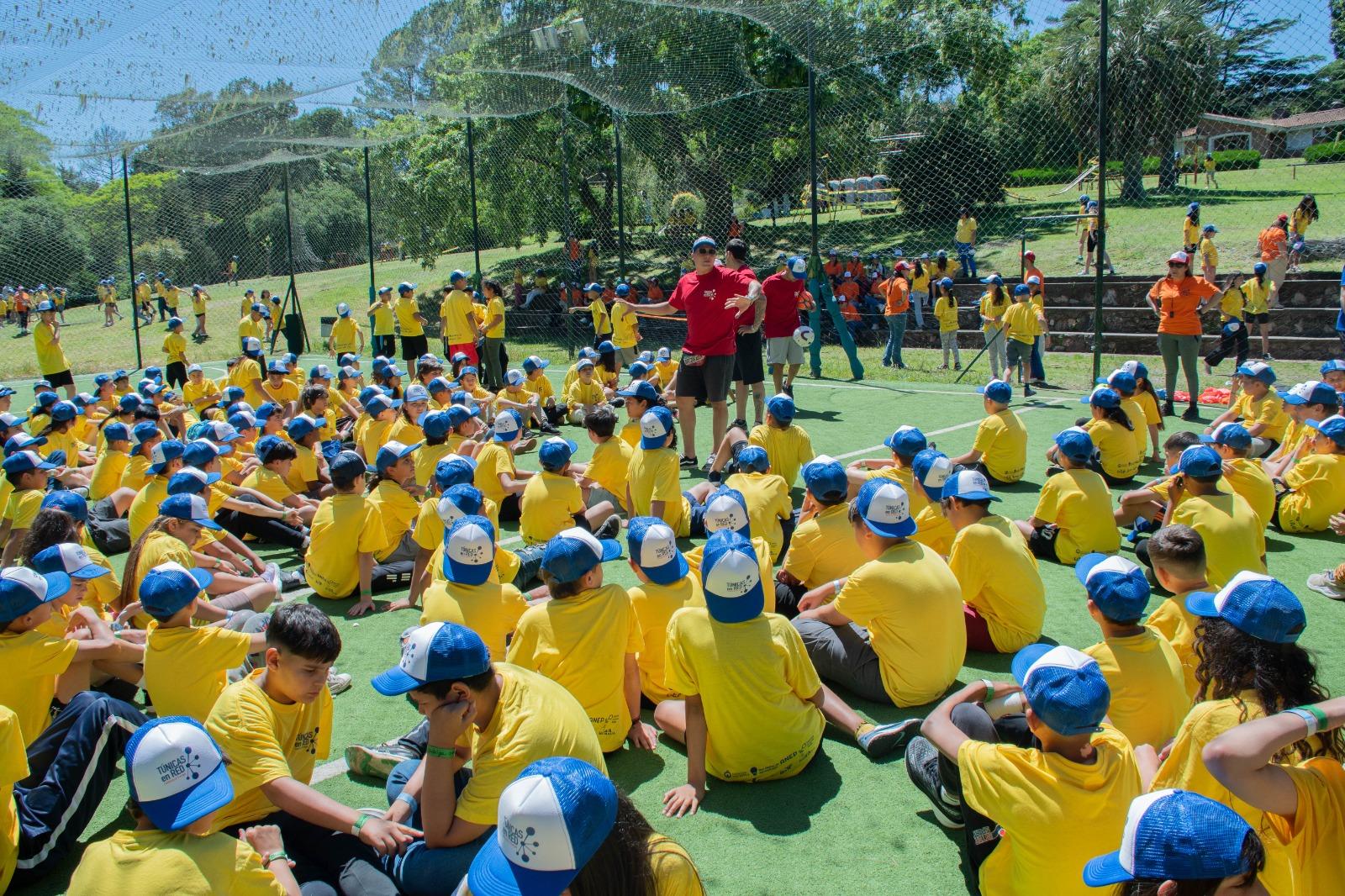 Túnicas en Red celebró su 10ª. edición con la alegría de escolares de todo el país