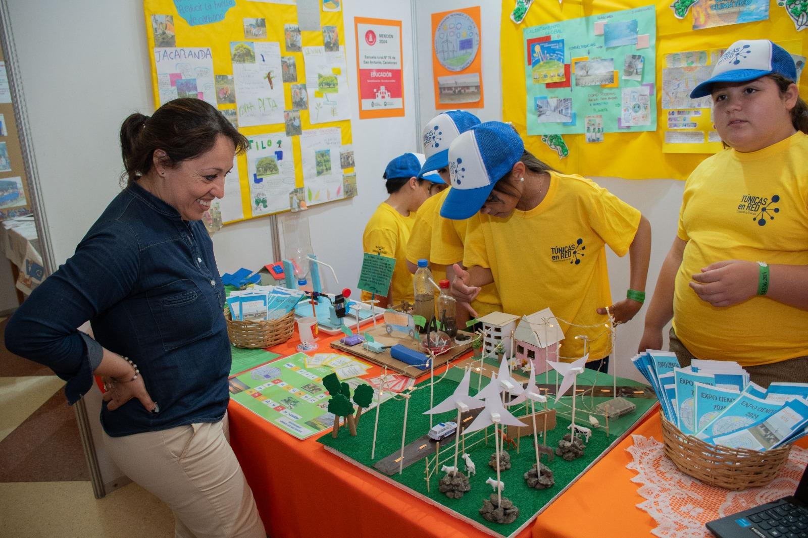 Túnicas en Red celebró su 10ª. edición con la alegría de escolares de todo el país