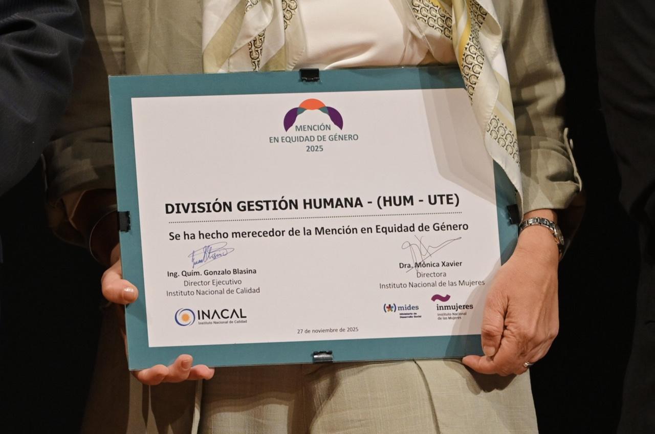 UTE recibió de INACAL el Premio Oro en la categoría Compromiso con la Gestión Pública y una Mención en Equidad de Género