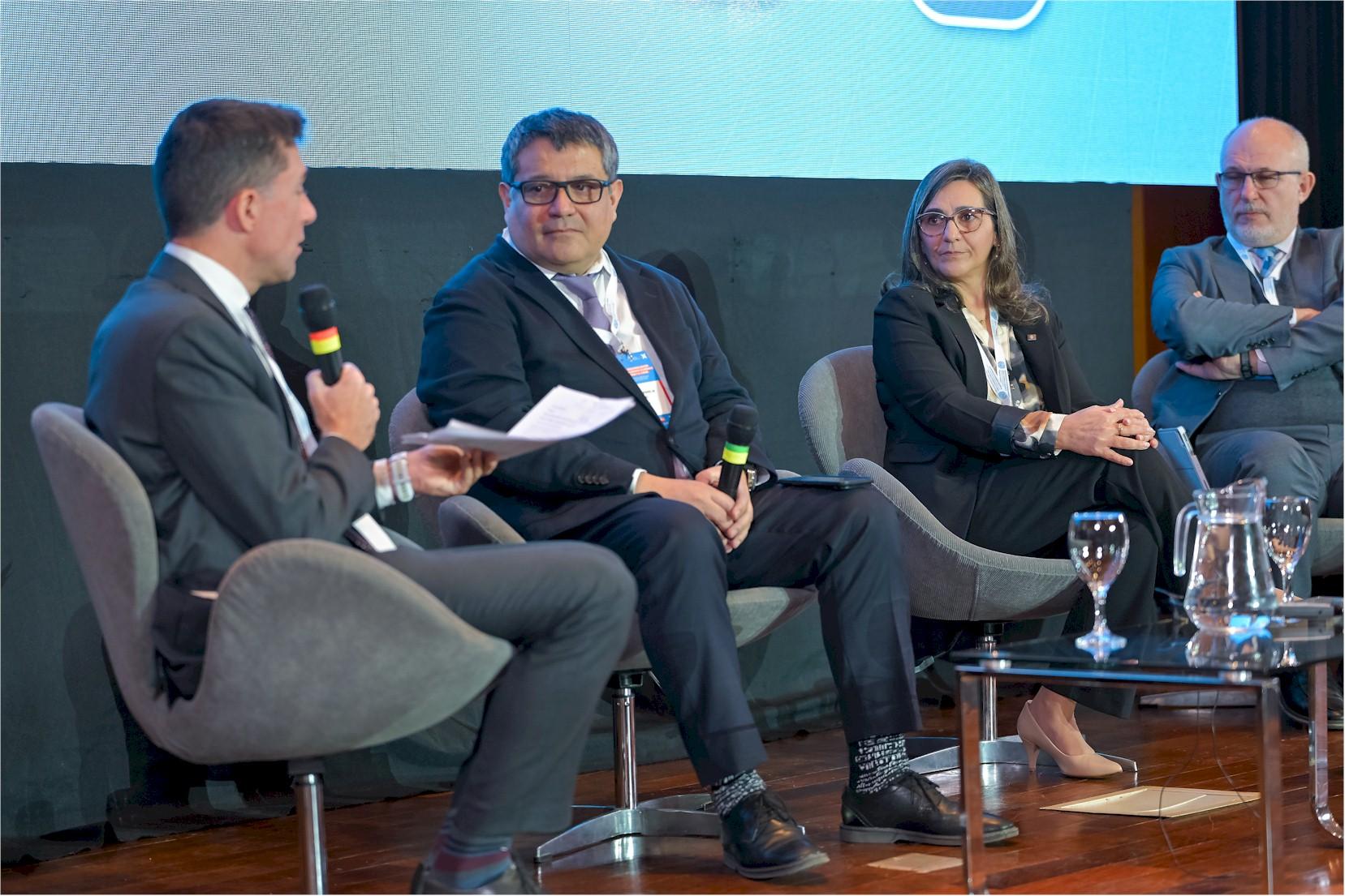 Desafíos y perspectivas de la transición energética en Uruguay y la región