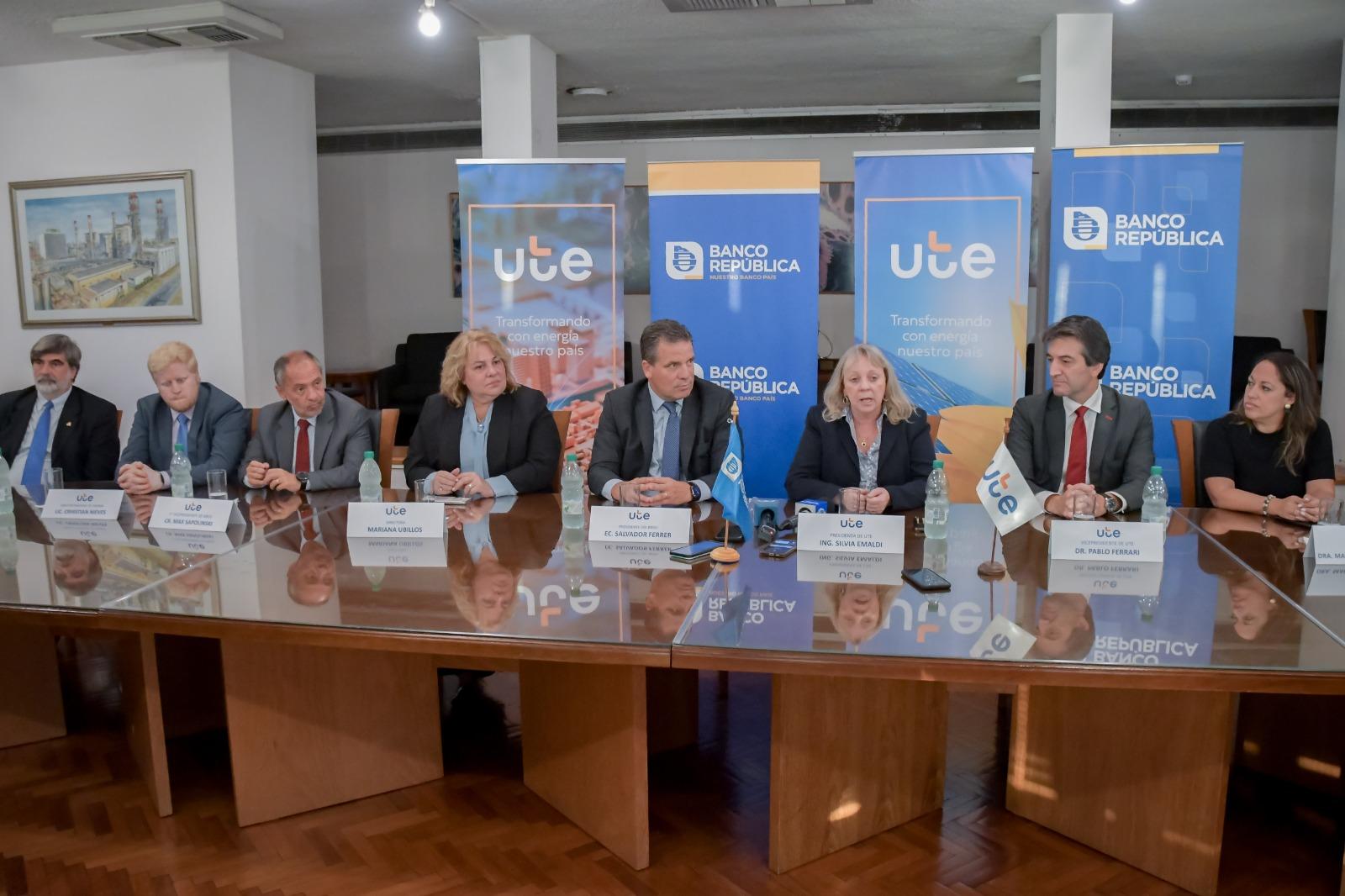 UTE y BROU firmaron un Convenio Marco de Complementación Comercial 