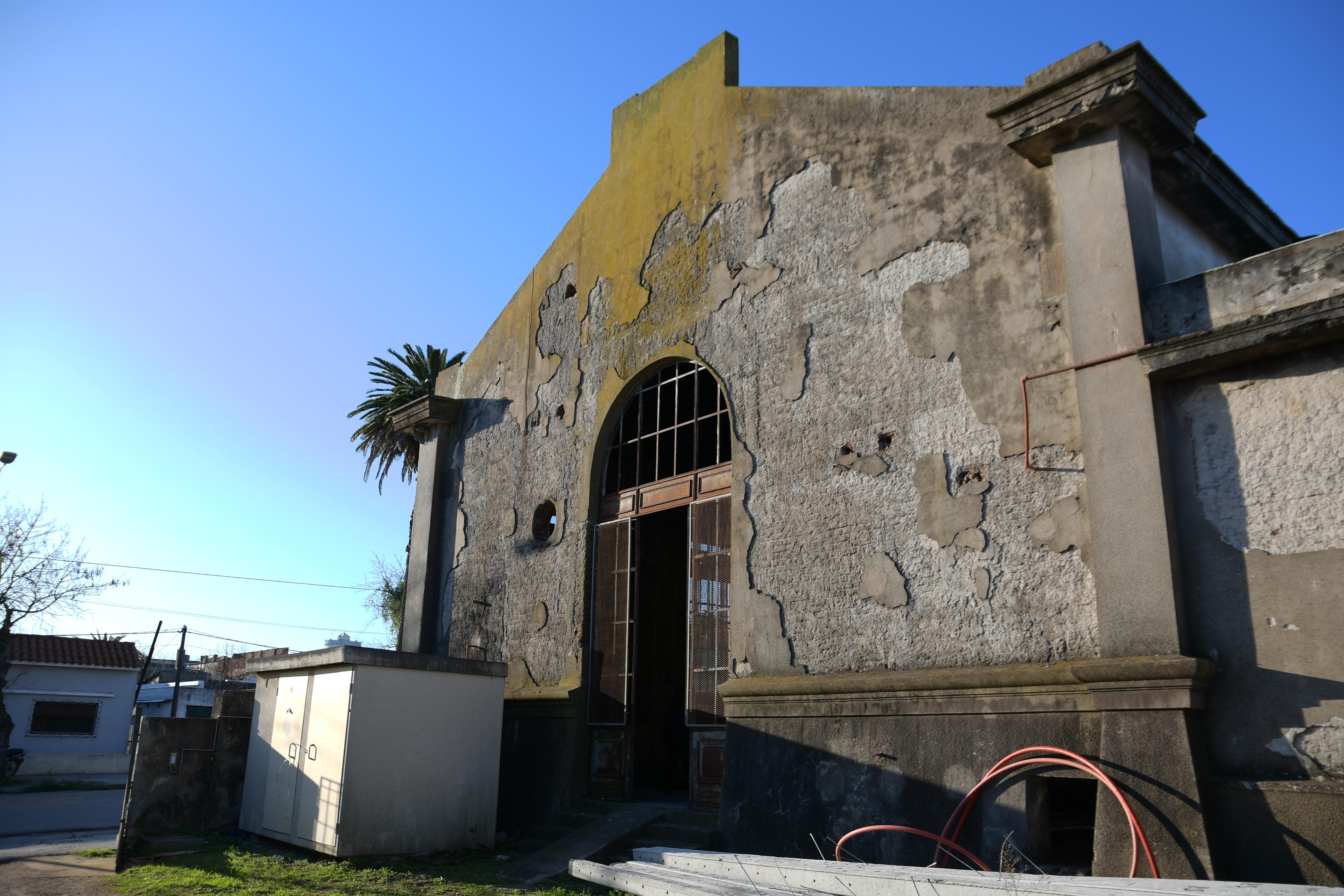 Fachada de la vieja Usina de Generación de Sarandí del Yí