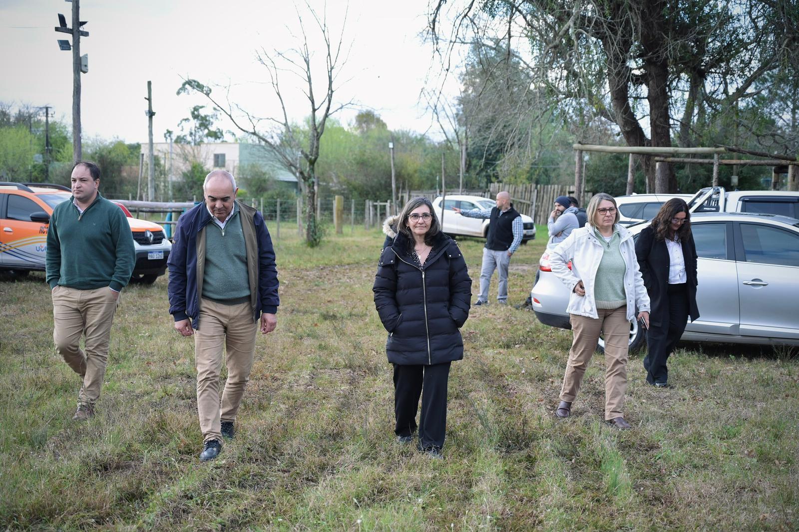 UTE entrega en comodato un predio para garantizar el traslado de personas ante la crecida del río Negro