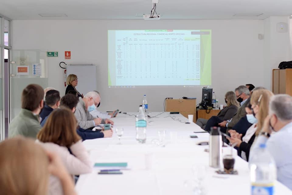 Reunión de trabajo en la sede de la Regional Norte de UTE