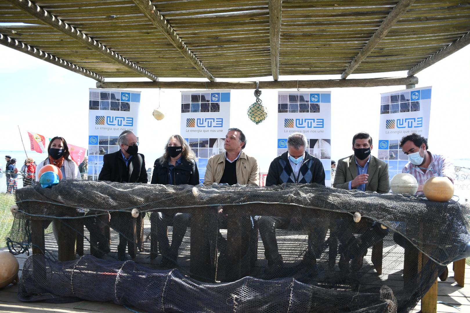 Acto de inauguración de la obra de electrificación Pescadores de Laguna de Rocha