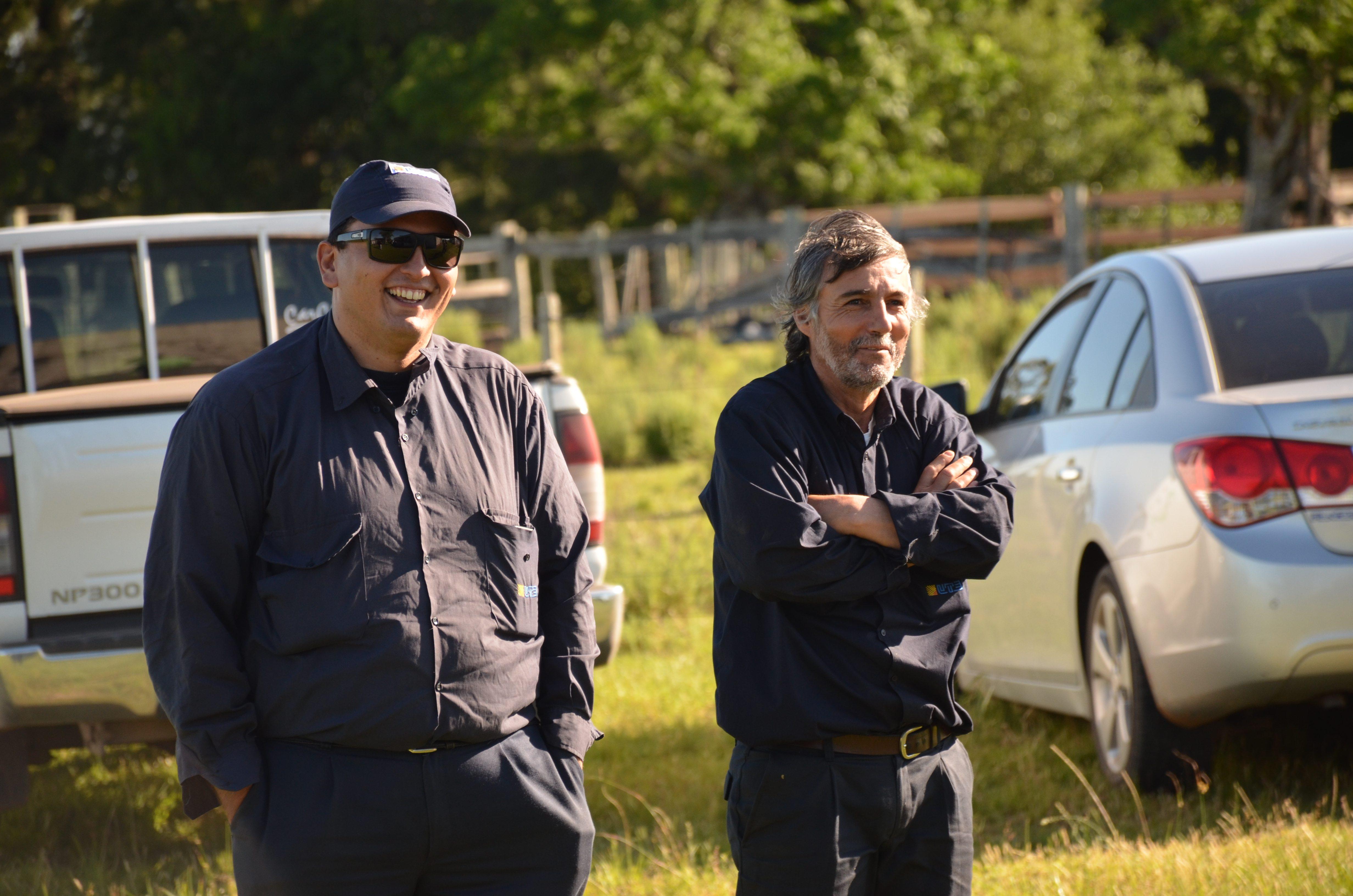 Trabajadores de UTE en Corral de Piedras